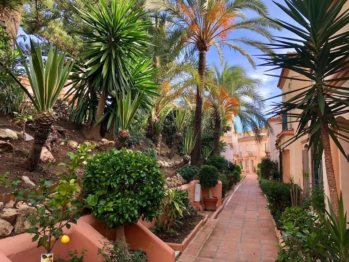 Estepona Seafront Apartment
